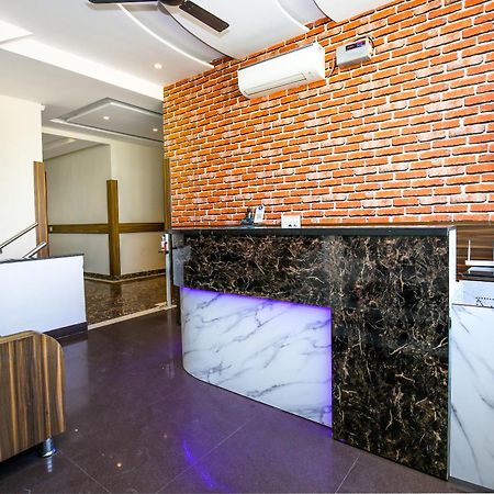 Hotel Woodcrest Zirakpur - Best Family Hotel By - A Unit Of Sidham Group Екстериор снимка