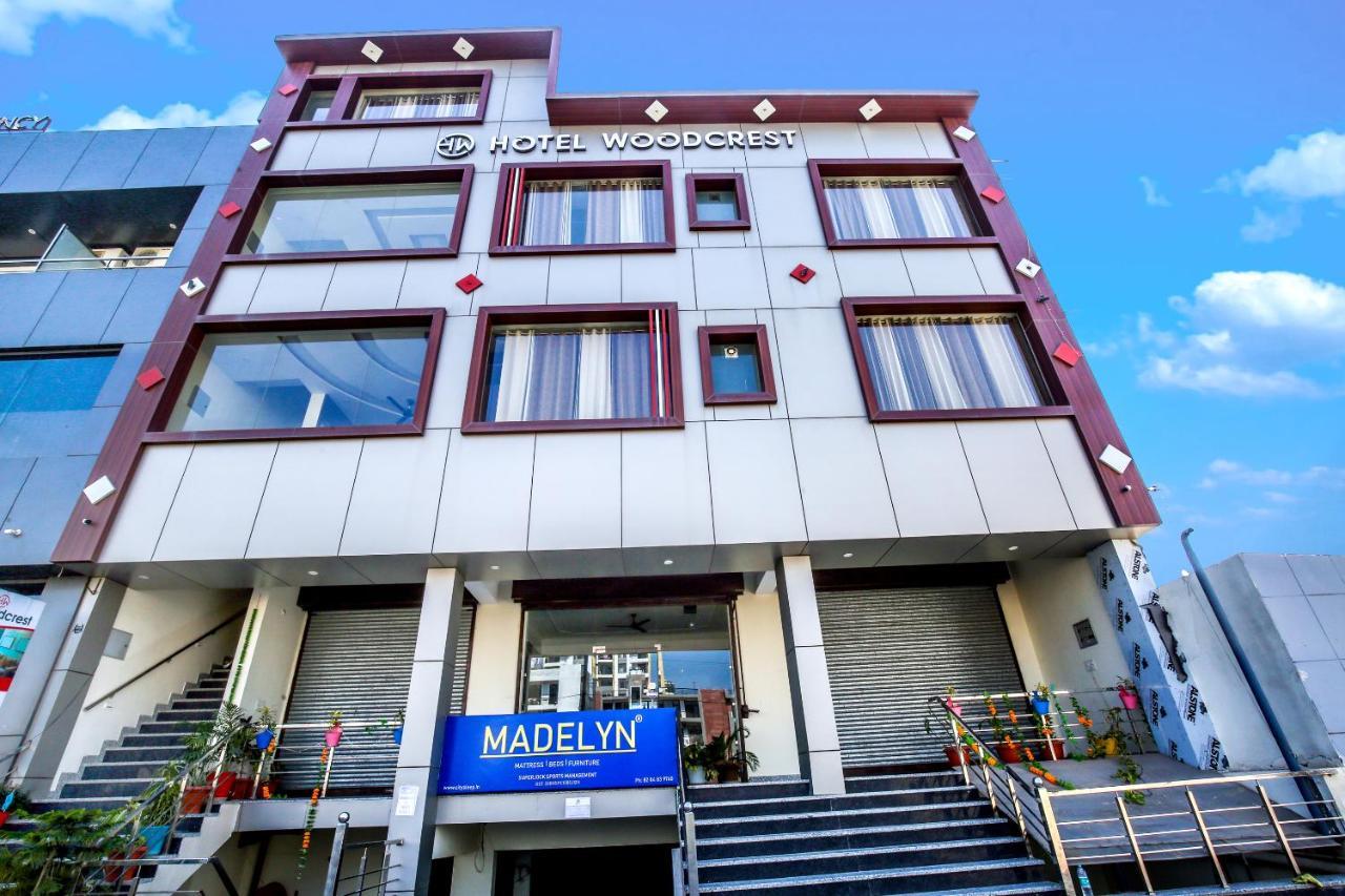 Hotel Woodcrest Zirakpur - Best Family Hotel By - A Unit Of Sidham Group Екстериор снимка
