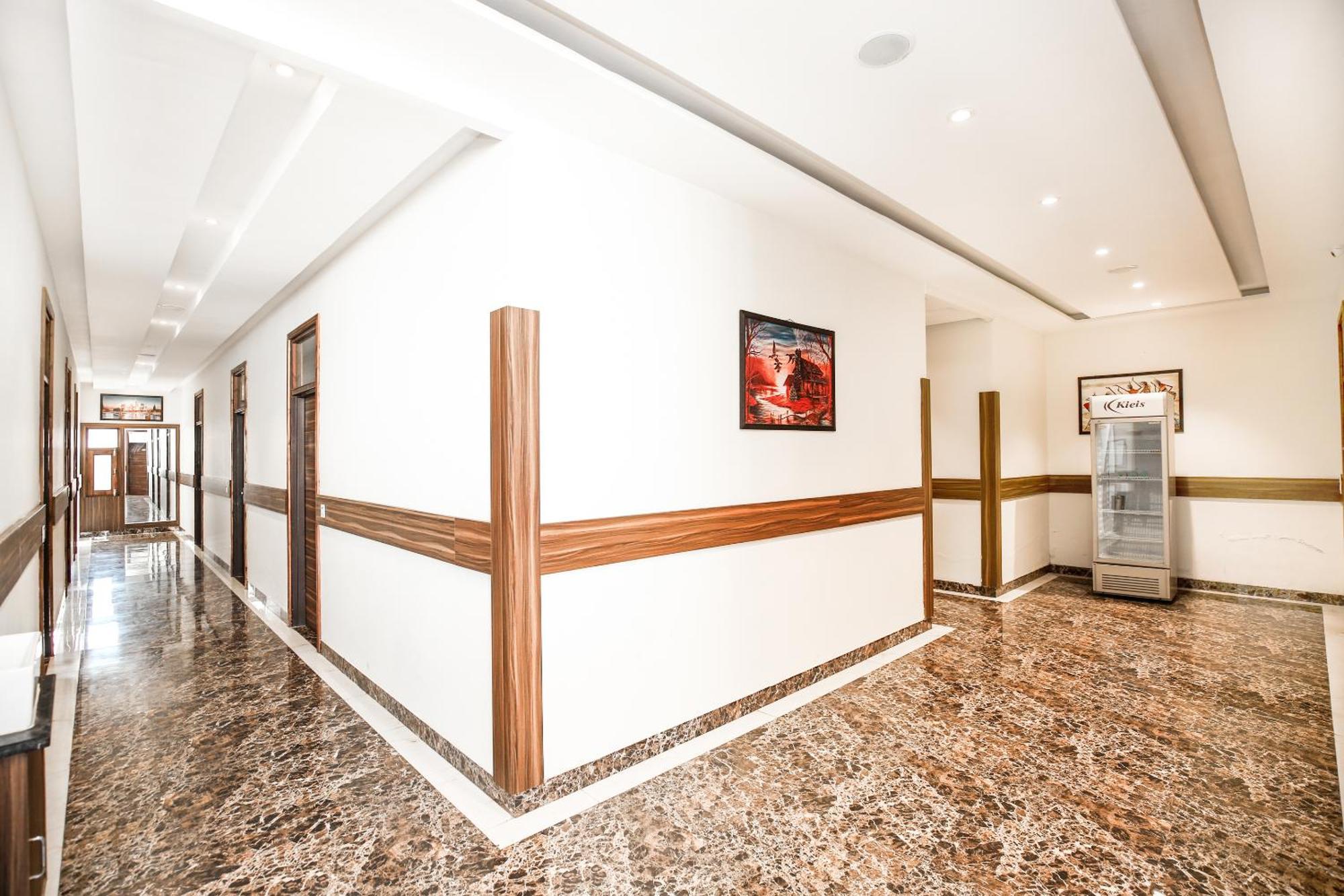 Hotel Woodcrest Zirakpur - Best Family Hotel By - A Unit Of Sidham Group Екстериор снимка